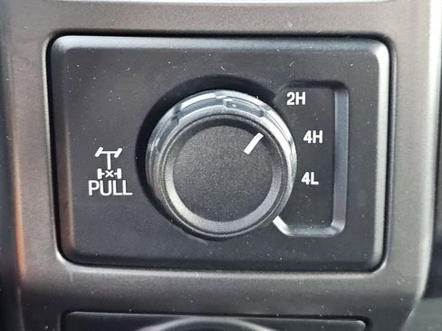 Used 2019 Ford F150 XLT w/ Equipment Group 302A Luxury image 12