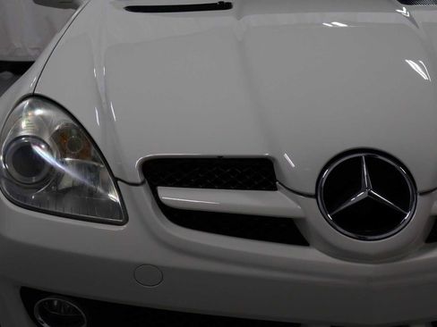 Used 2009 Mercedes-Benz SLK 300 image 15