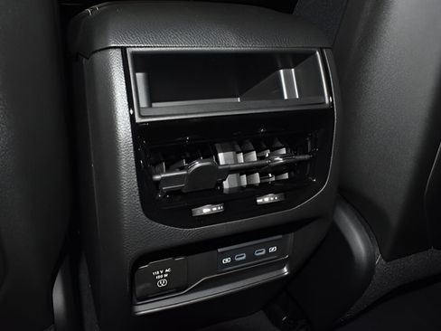 New 2026 Jeep Grand Cherokee Altitude AWD/4WD image 15
