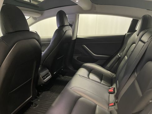 Used 2020 Tesla Model 3 Standard Range Plus RWD image 23