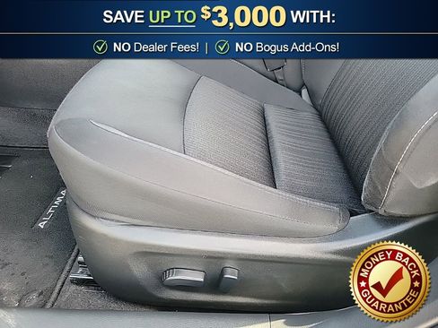 Used 2025 Nissan Altima 2.5 SV image 16