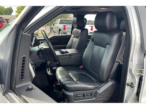 Used 2012 Ford F150 Lariat w/ Lariat Chrome Pkg image 25