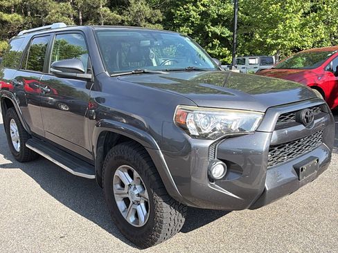 Used 2016 Toyota 4Runner SR5 Premium RWD image 5