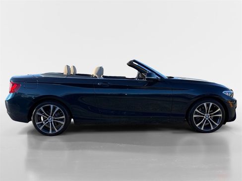 Used 2017 BMW 230i xDrive Convertible image 2