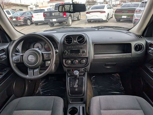 Used 2017 Jeep Patriot Sport w/ Power Value Group image 14