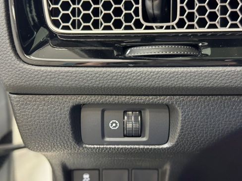 Used 2025 Honda Civic Sport image 26