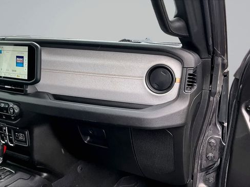 Used 2024 Jeep Wrangler Unlimited Sport AWD/4WD image 24