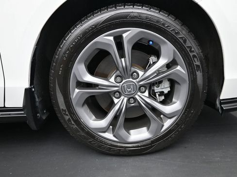 Used 2023 Honda Accord EX-L image 10