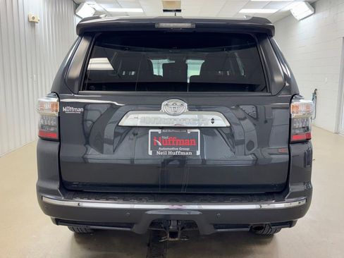 Used 2024 Toyota 4Runner Limited AWD/4WD image 6