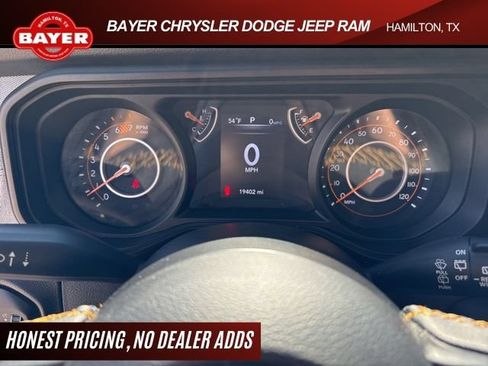 Used 2024 Jeep Wrangler Unlimited Sport AWD/4WD image 29