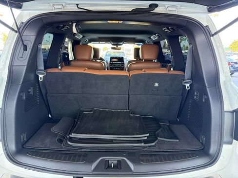 Used 2023 INFINITI QX80 Sensory w/ Cargo Package AWD/4WD image 30