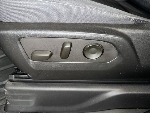 Certified 2022 Chevrolet Silverado 1500 LT Trail Boss image 6