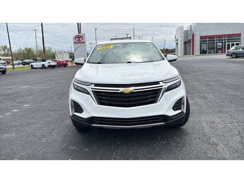 Used 2024 Chevrolet Equinox LT FWD image 2