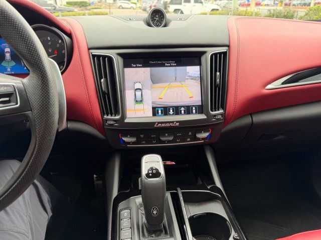 Used 2020 Maserati Levante GranSport AWD/4WD image 12