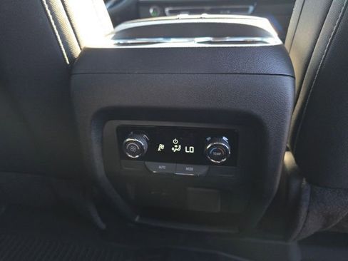 New 2026 Chevrolet Traverse LT w/ Driver Confidence Package FWD image 20