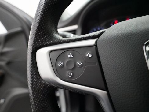 Certified 2023 GMC Acadia SLE w/ Driver Convenience Package image 18