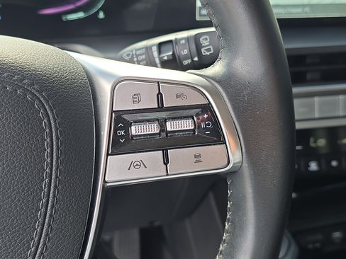 Certified 2024 Kia Telluride S w/ S Sunroof Package FWD image 32