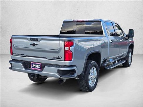 Used 2024 Chevrolet Silverado 2500 High Country w/ High Country Premium Package AWD/4WD image 5