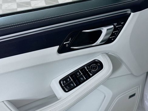 Used 2022 Porsche Macan GTS image 18