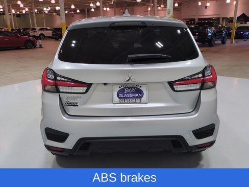 Used 2024 Mitsubishi Outlander Sport ES AWD/4WD image 4