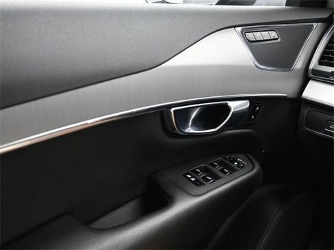 Used 2023 Volvo XC90 B5 Core image 33