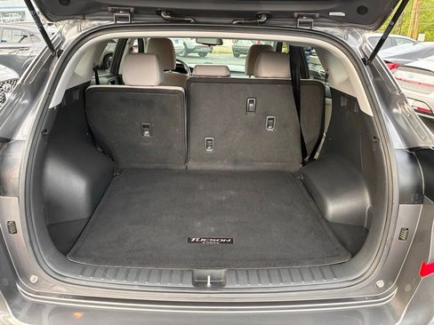 Used 2020 Hyundai Tucson SEL w/ Cargo Package AWD/4WD image 12
