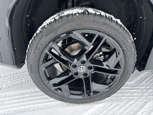 New 2026 Volkswagen Tiguan SE R-Line image 20