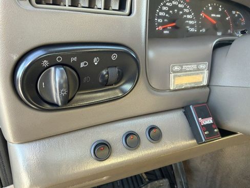 Used 2002 Ford Excursion Limited image 13