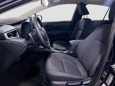Used 2026 Toyota Corolla LE FWD image 17