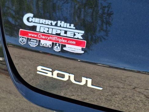 Used 2024 Kia Soul EX image 19