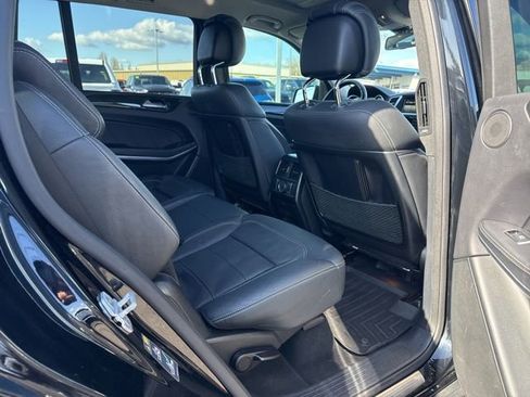 Used 2015 Mercedes-Benz GL 550 4MATIC image 13