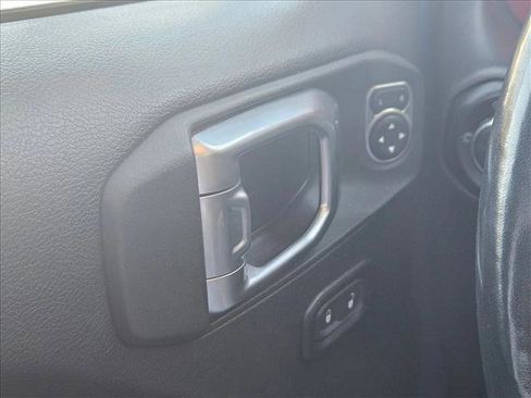 Used 2021 Jeep Gladiator Rubicon image 25