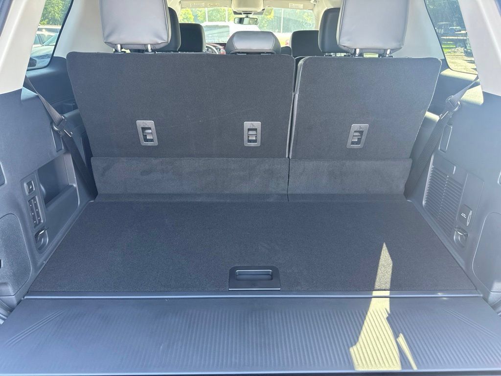 New 2026 Ford Expedition Active RWD image 10