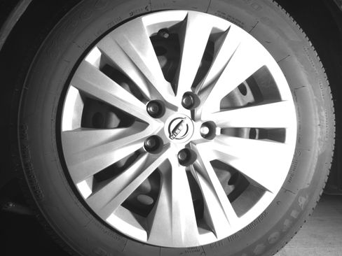 Used 2025 Nissan Sentra S FWD image 12