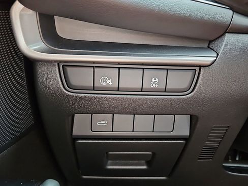 Used 2025 MAZDA MAZDA3 s FWD image 25