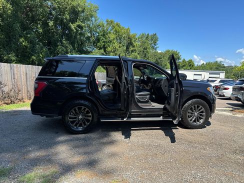 Used 2021 Ford Expedition Limited AWD/4WD image 22