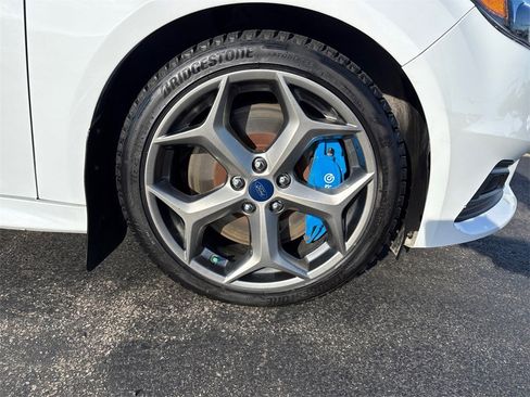 Used 2018 Ford Focus ST w/ Equipment Group 402A image 14