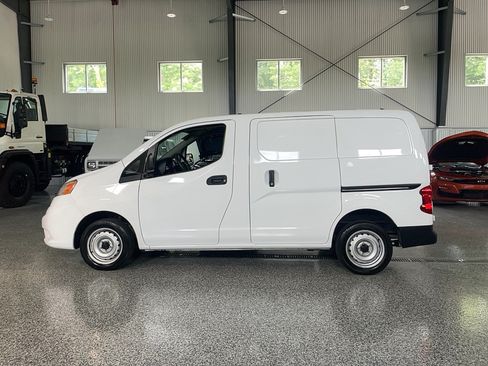 Used 2021 Nissan NV200 S FWD image 3