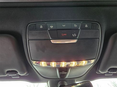 Used 2019 Mercedes-Benz E 300 4MATIC image 18