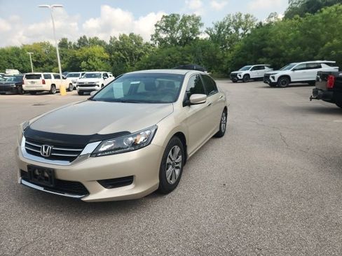 Used 2013 Honda Accord LX image 2
