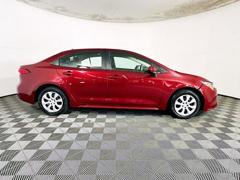 Used 2024 Toyota Corolla LE FWD image 2