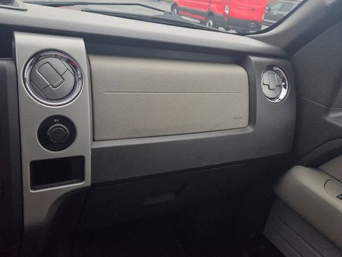 Used 2010 Ford F150 XLT image 16
