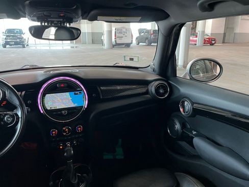Used 2017 MINI Cooper S image 41