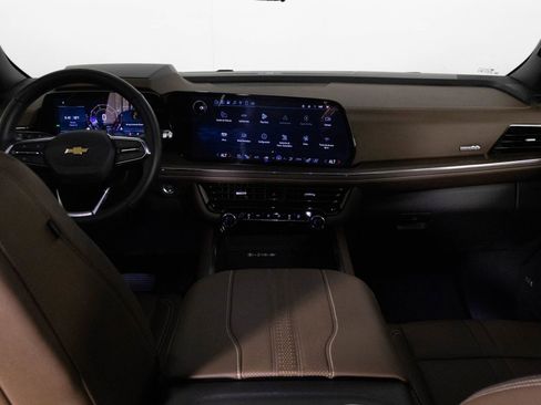 Certified 2025 Chevrolet Tahoe High Country w/ Sun And Tow Package image 19