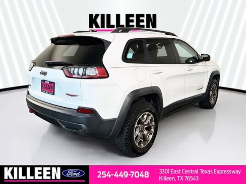 Used 2020 Jeep Cherokee Trailhawk w/ Cold Weather Group AWD/4WD image 9