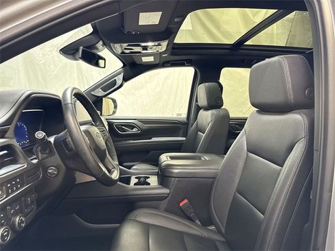 Used 2023 Chevrolet Tahoe Z71 w/ Z71 Off-Road Package image 11