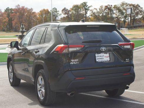 Used 2024 Toyota RAV4 XLE image 13