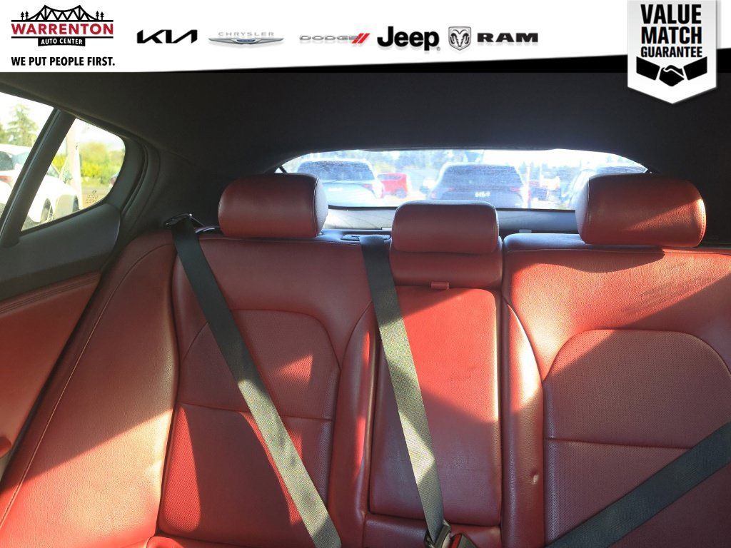 Used 2021 Kia Stinger GT1 RWD image 21