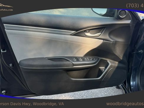 Used 2017 Honda Civic EX image 9