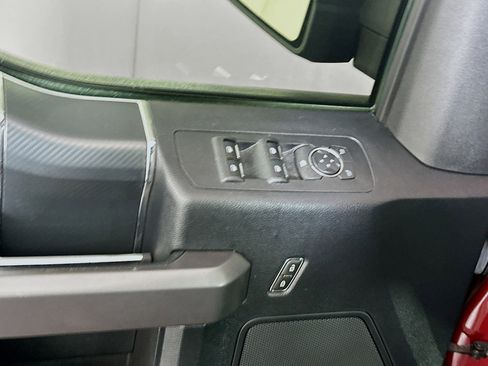 Used 2020 Ford F150 XLT w/ Equipment Group 302A Luxury AWD/4WD image 15